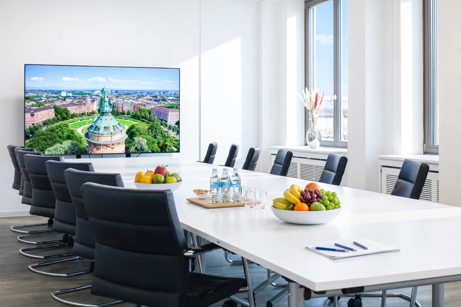 Meeting room Meet3 - up to 12 people